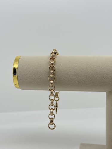 9ct yellow gold plain and - 9ct,