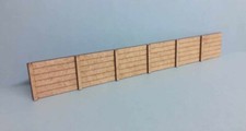 Wooden harbour retaining - /,