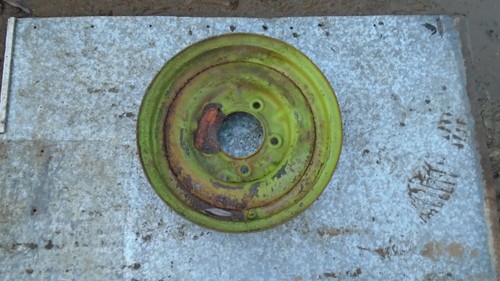 Dowdeswell plough wheel stud - wheel,