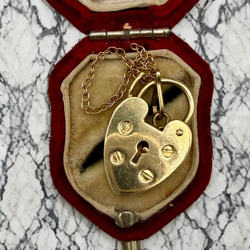 Vintage solid yellow gold - solid,