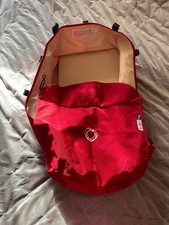Bugaboo Frog Bassinet in red /