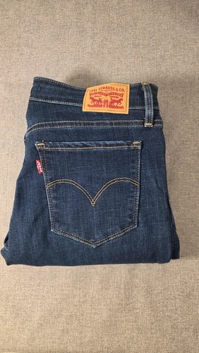 Levi distressed blue jeans - distressed,
