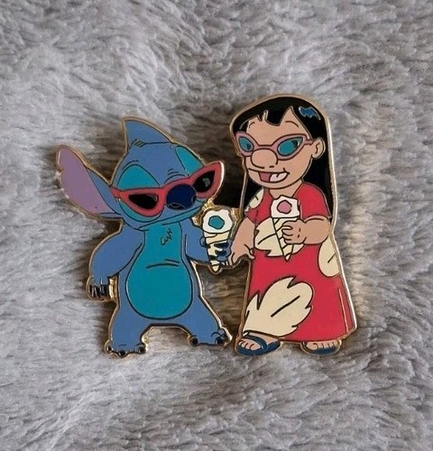 Lilo and stitch - pin, badges