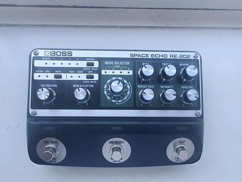 Boss 202 space echo - re-202,