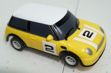 Micro Scalextric 1:64 BMW Mini
