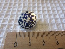 ULSTER GRAND PRIX 1971 MOTORCYCLE VINTAGE PIN BADGE   (# 84)
