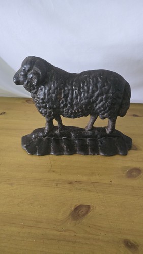Cast iron ram door - cast,
