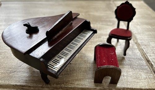 Scale piano and - scale,
