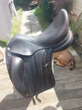 Equip Viktoria Ecarbon Black Dressage Saddle, Medium Fitt 17.5 Seat Size L-flap