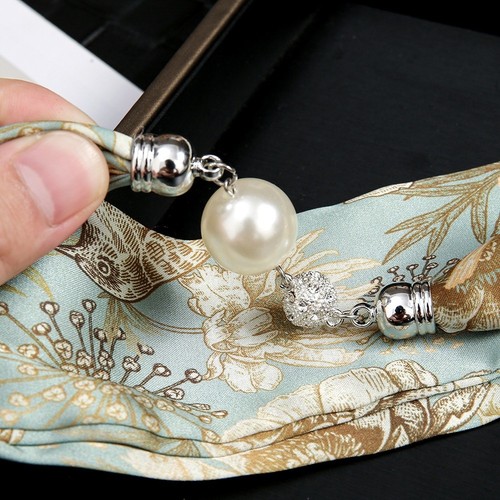 Elegant magnetic pearl buckle - elegant,