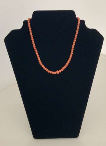 Vintage coral bead necklace - vintage,