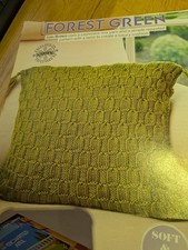 Twist Cushion Knitting Pattern.