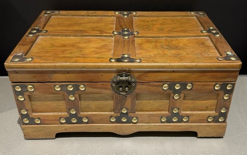 Vintage wooden box - vintage,