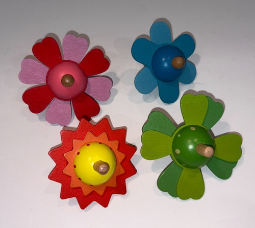 Wooden flower spinning top - 4,