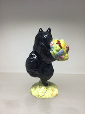 Beatrix Potter  Figurine ,Duchess With Flowers  By  Beswick