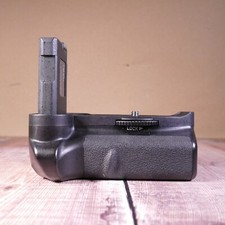 Unbranded Vertical Battery Grip Replacement for Nikon D3100 - UNTESTED