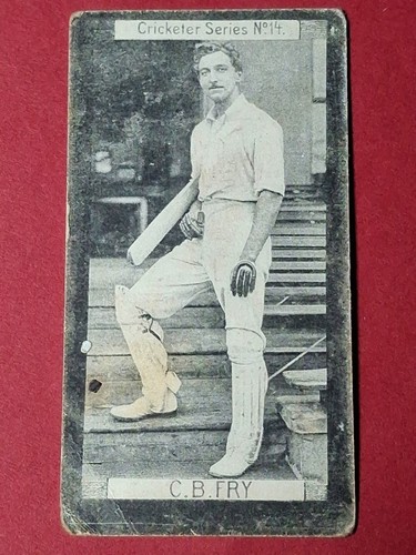Cigarette card cricketer - card,