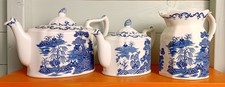 Ringtons Mason Willow Pattern Teapots and Milk Jug Ringtons 75th Anniversary