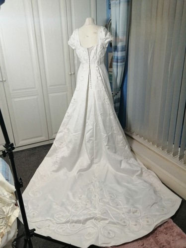 Vintage morilee wedding dress - morilee,