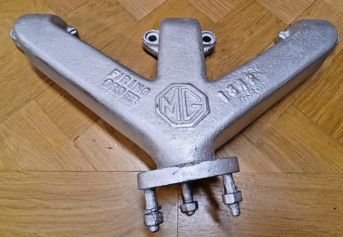 Exhaust manifold - mg, ta