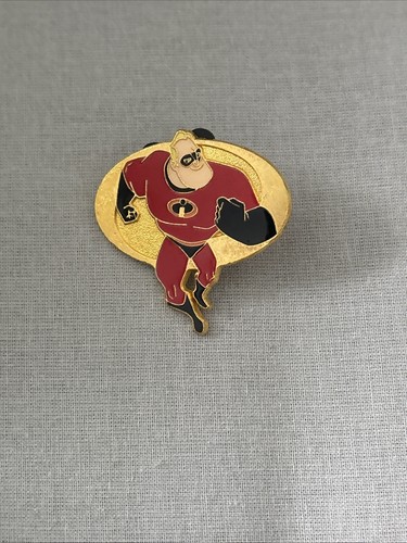 Incredible pin badge - mr,