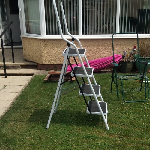 Step folding ladder - step,