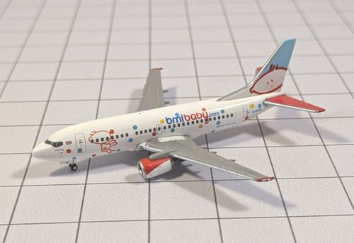 Bmi baby spots boeing 737 - baby, 737-500