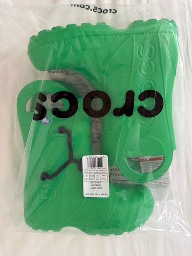 Crocs handle rain - it,