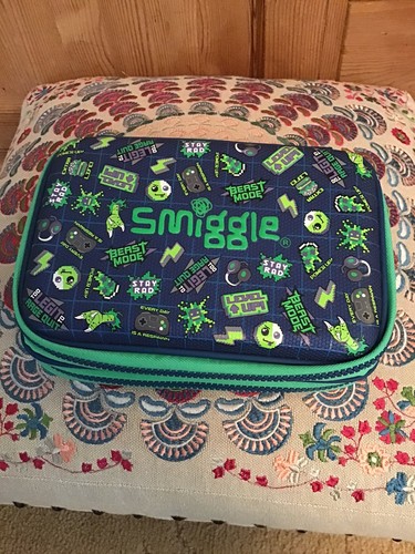 Smiggle stylin double hard - smiggle,