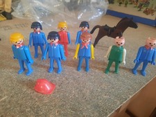 play mobil figures + horse