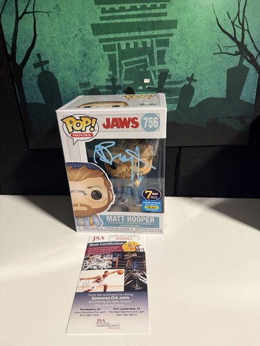 Funko pop autographed - funko,