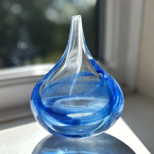 Isle wight glass hand - wight,