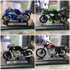 Welly 1:18 Scale Motorcycle Motorbike Die Cast Model Triumph Yamaha Norton Kawas