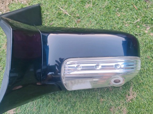 Nissan elgrand e51 - nissan,