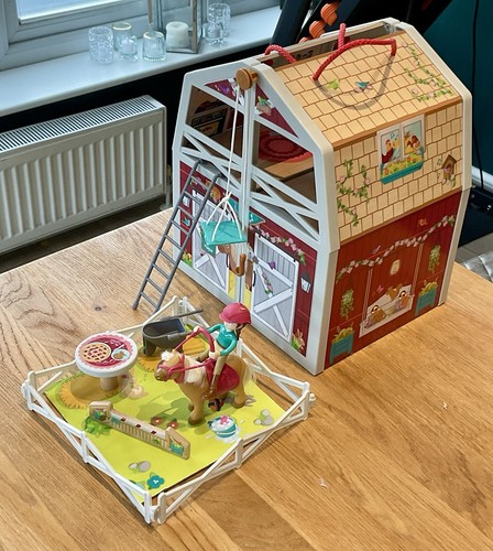 25pc hape pony ranch - ranch, barn