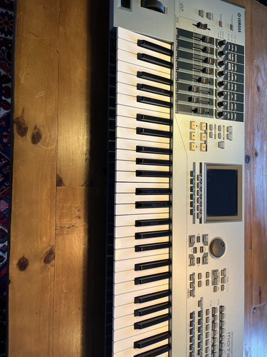 Yamaha motif xs6 portable - yamaha,