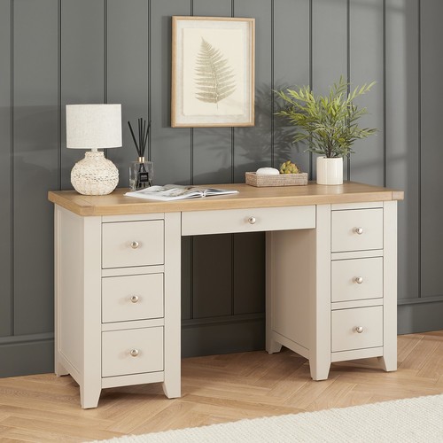 Cheshire dove grey - cheshire,