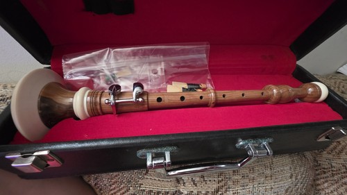 Rosewood brown bombard chanter - brown,
