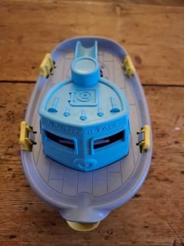Green toys tug - toys, boat