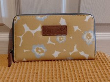 Lovely Ladies 'Lily @ Me'