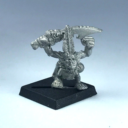 Forest goblin with sword - with,