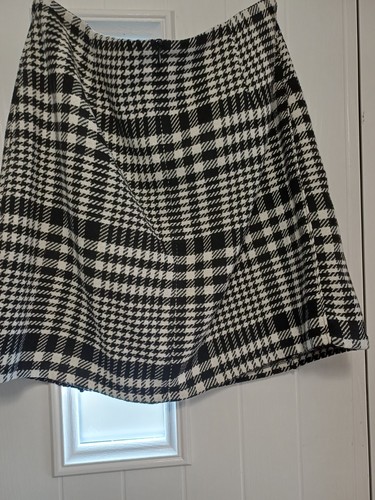 Mini skirt black - white, size