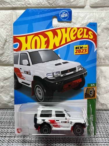 Hot wheels mud studs 5 - wheels,