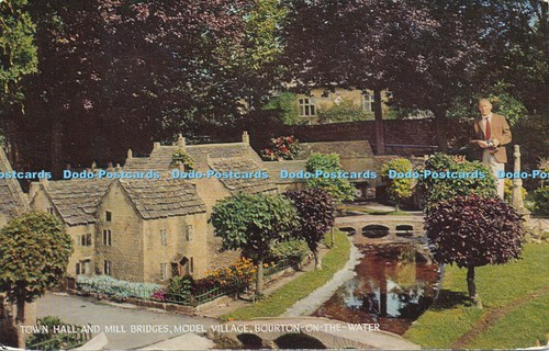 R081652 town hall and mill - r081652,