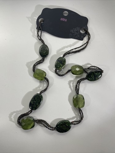 Green long bead necklace - long,