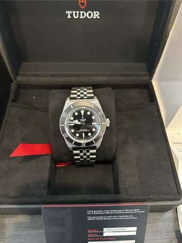 Tudor black bay - black, 41mm