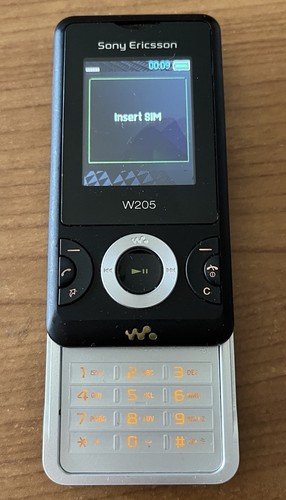 Sony ericsson w205 walkman - ericsson,