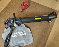 Spear & Jackson Electric Garden Blower & Vac 3000W - extendable height & rake 