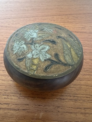 Vintage wooden trinket box - wooden,