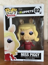 Funko Pop Vinyl Disney Muppets Miss Piggy #02 Vaulted, PLEASE READ DESCRIPTION  
